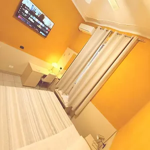 Hola Roma
