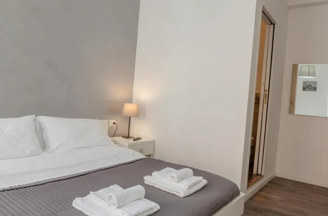 Hotel Infinity Castle Rom